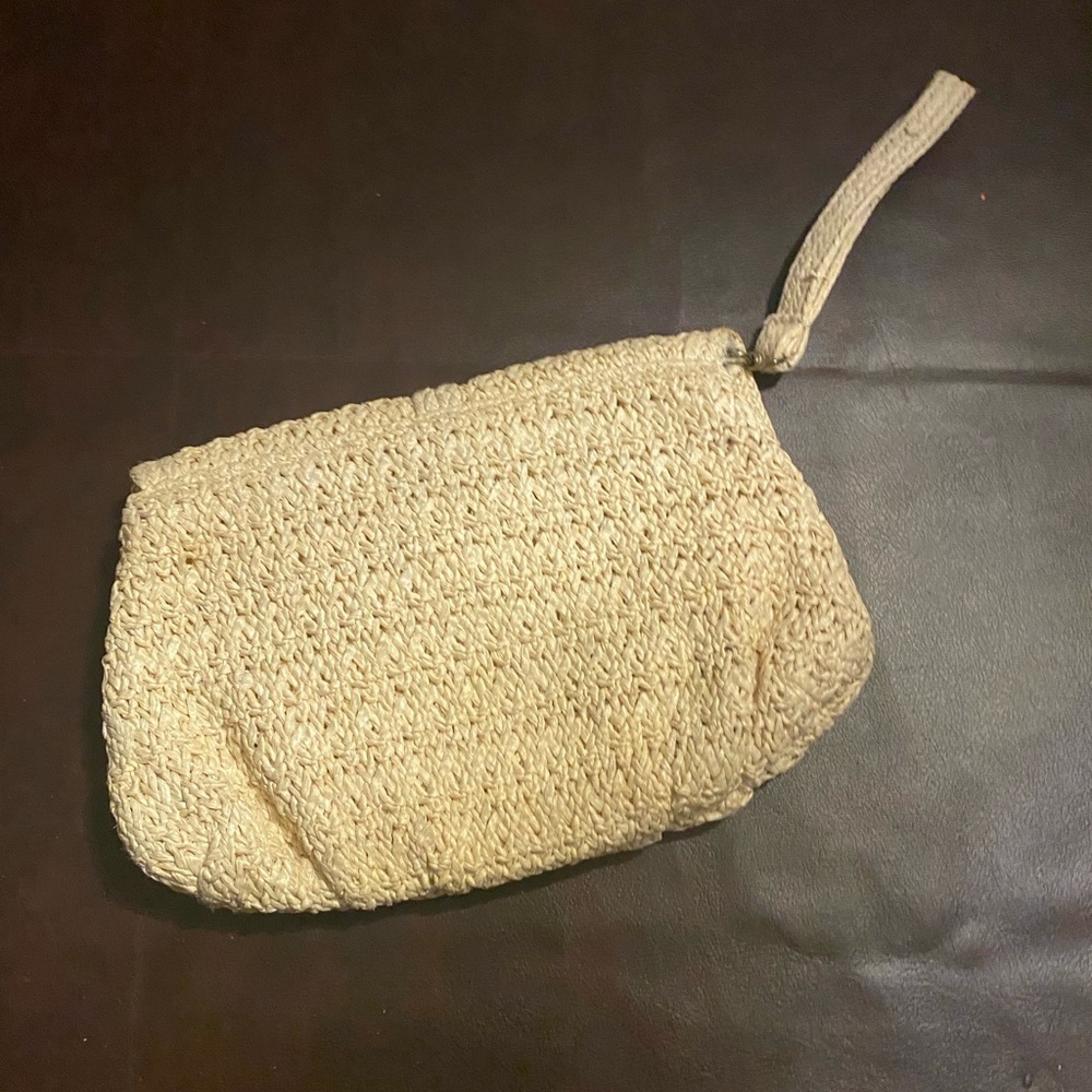 Gloria Astor wristlet - Picture 7 of 13